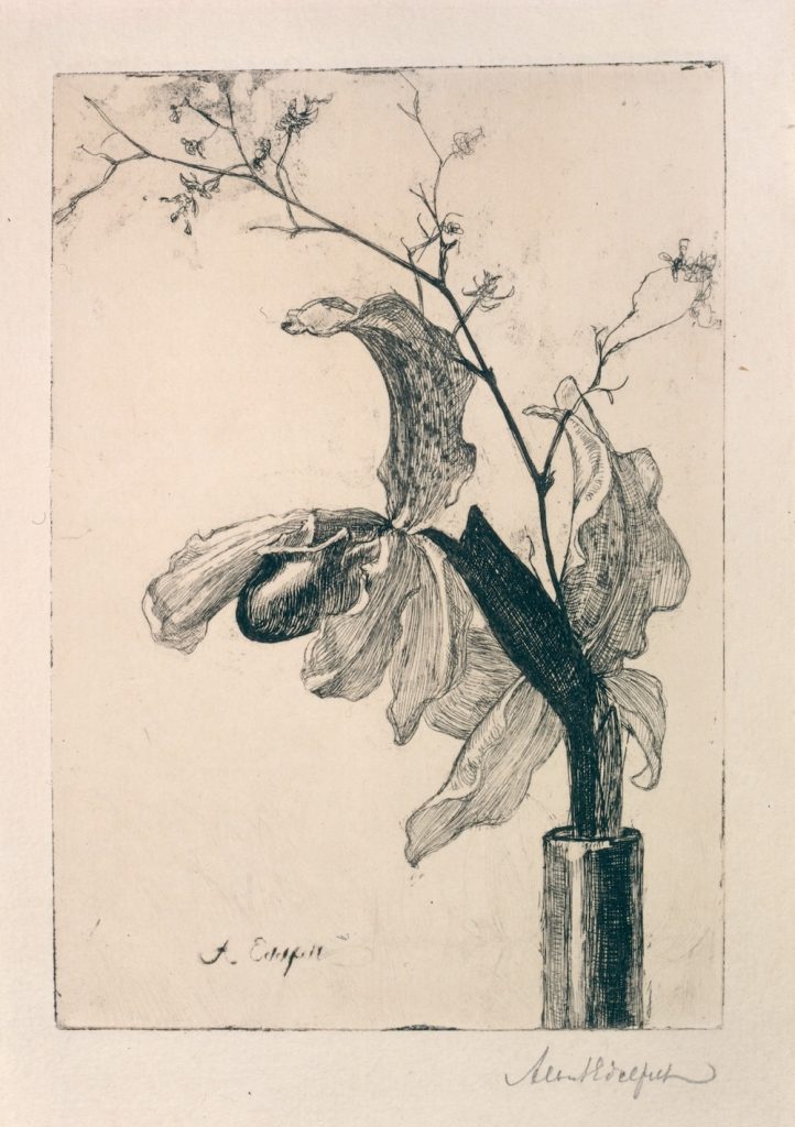 Herkkäviivainen kukka-asetelma.