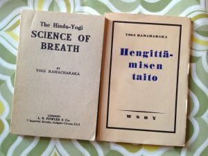 Yogi Ramaharakan joogafilosofinen kirja Hengittämisen taito, 1935.
