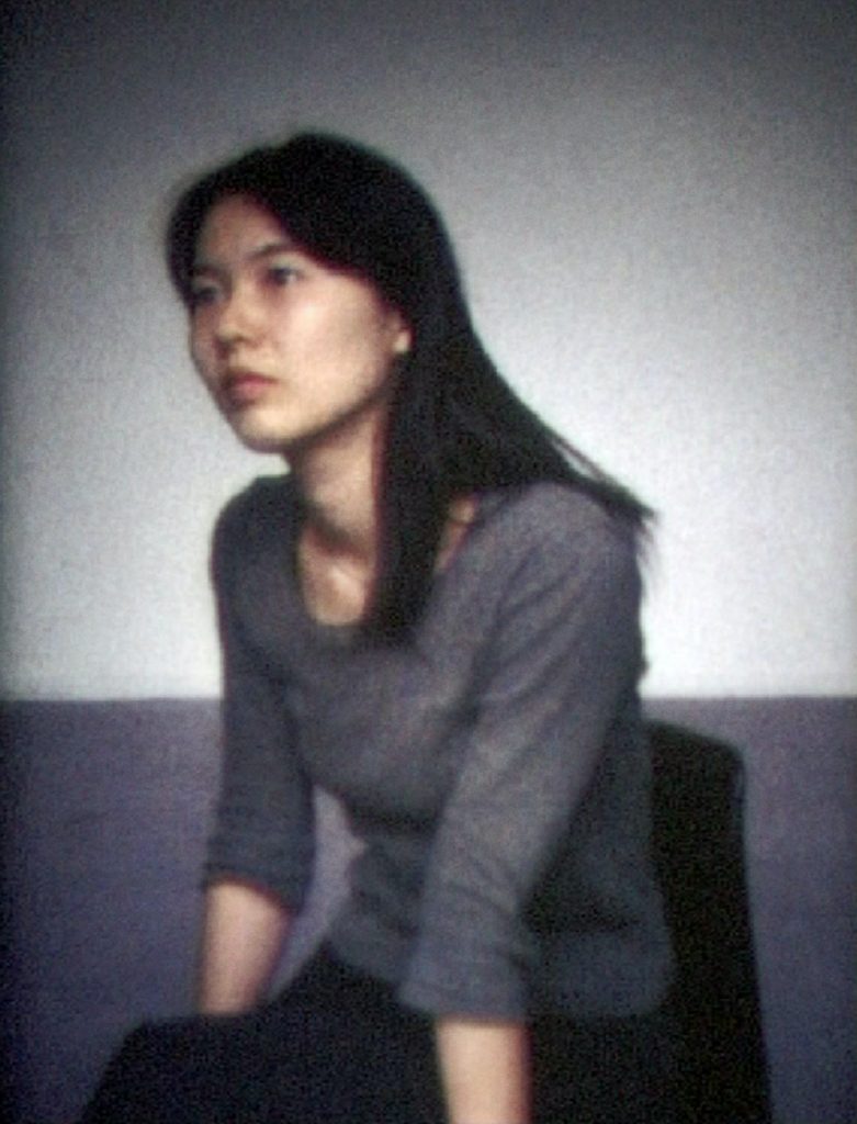 Santeri Tuori, Posing Time, Makiko 1, 2000, monikanavainen videoinstallaatio.