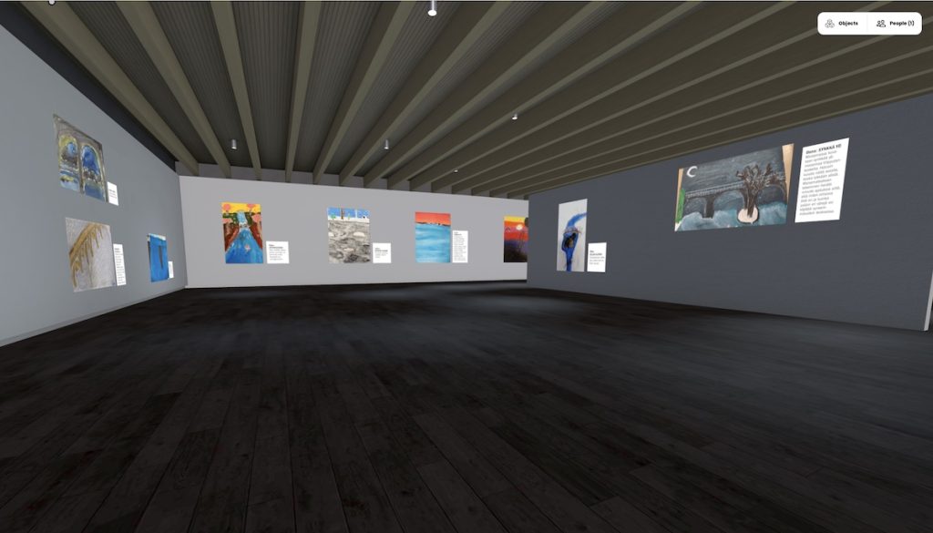 Näkymä Serlachius-museoiden virtuaaligalleriaan, jossa on koululaisten virtuaalityöpajassa tuottamia teoksia esillä.