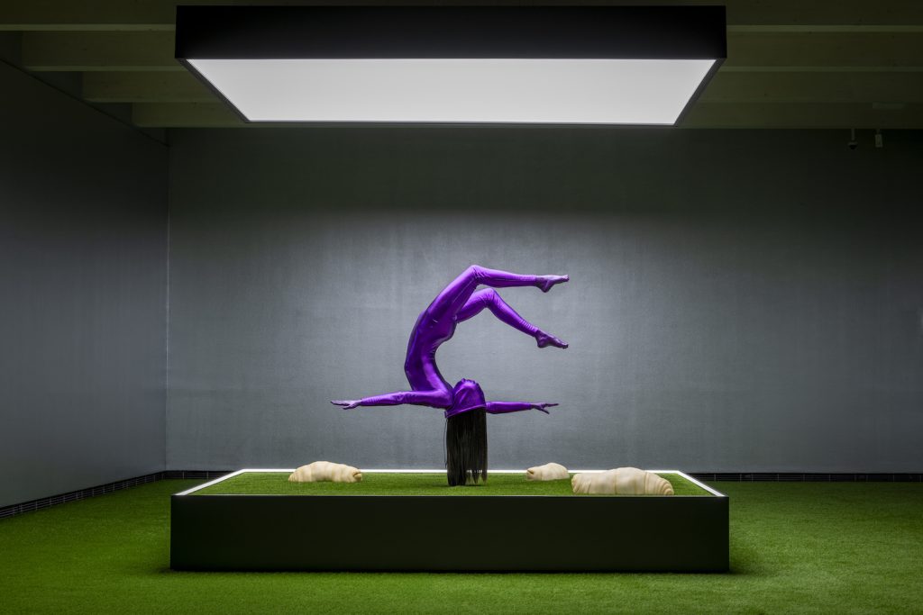 Anna Estarriola, Moment, installation, 2023, mixed media. Photo: Serlachius Museums, Sampo Linkoneva
